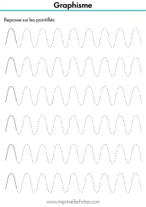 Fiche de graphisme pour enfant montrant des lignes ondulées et des vagues en pointillés à repasser.